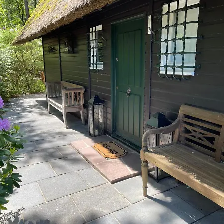 Mit Teich Auf 16.000m² In Der Prázdninový dům Hermannsburg