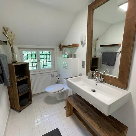 Mit Teich Auf 16.000m² In Der Holiday home
